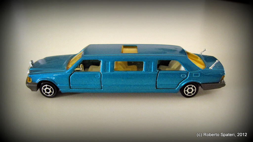 Majorette Mercedes Limousine (n.326)